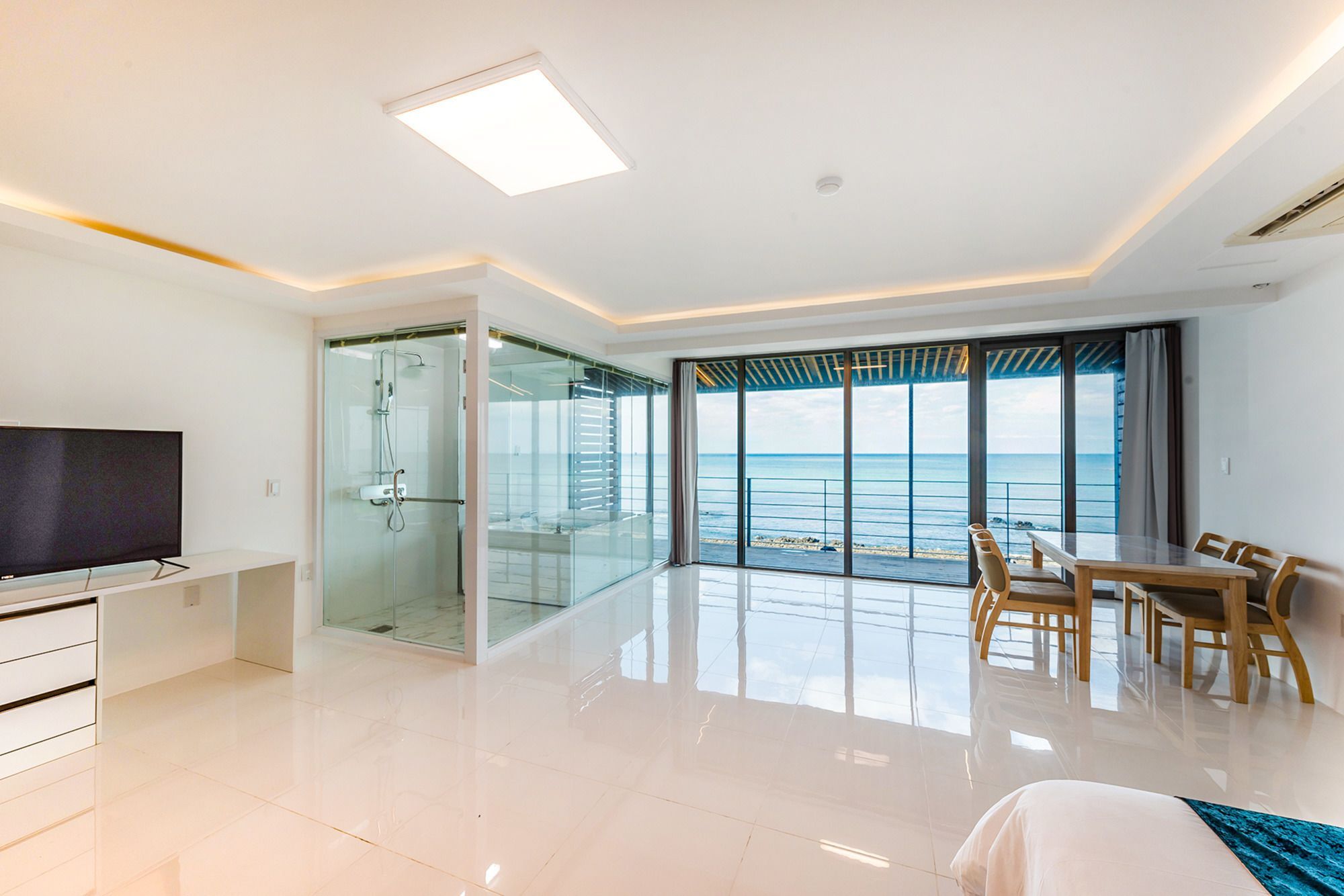 Castle Pool Resort Jeju Extérieur photo